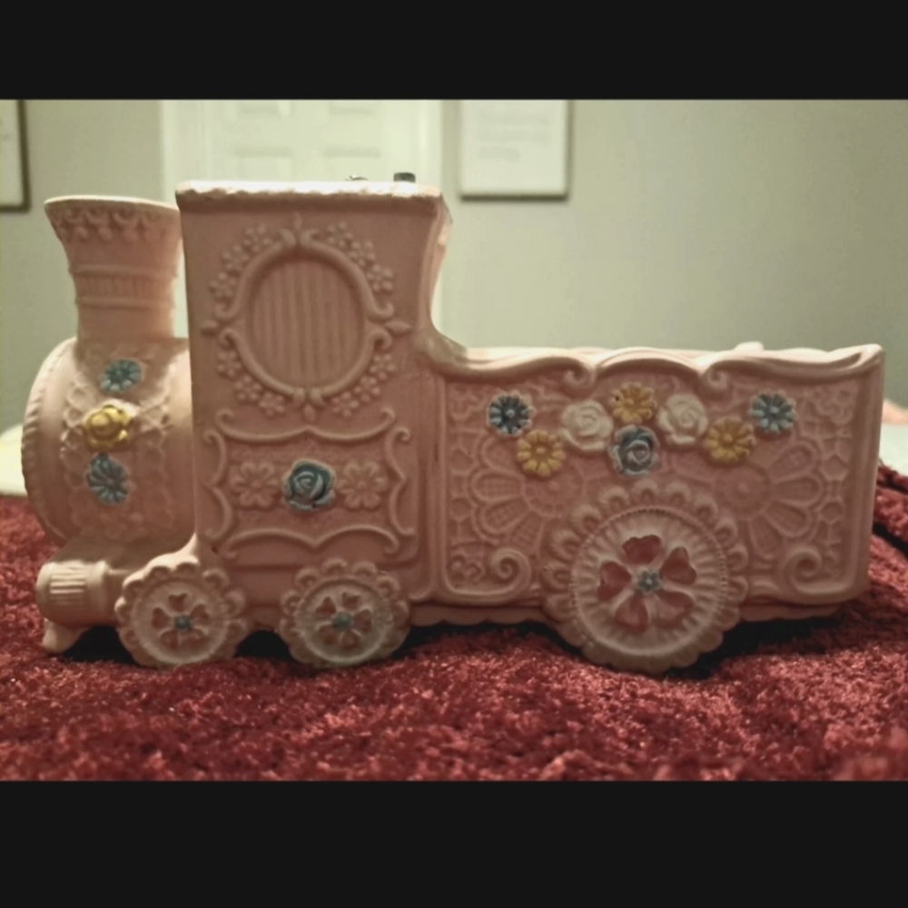 Vintage NAPCO Pink Ceramic Train PLANTER MUSIC BOX 9985 - WORKS
